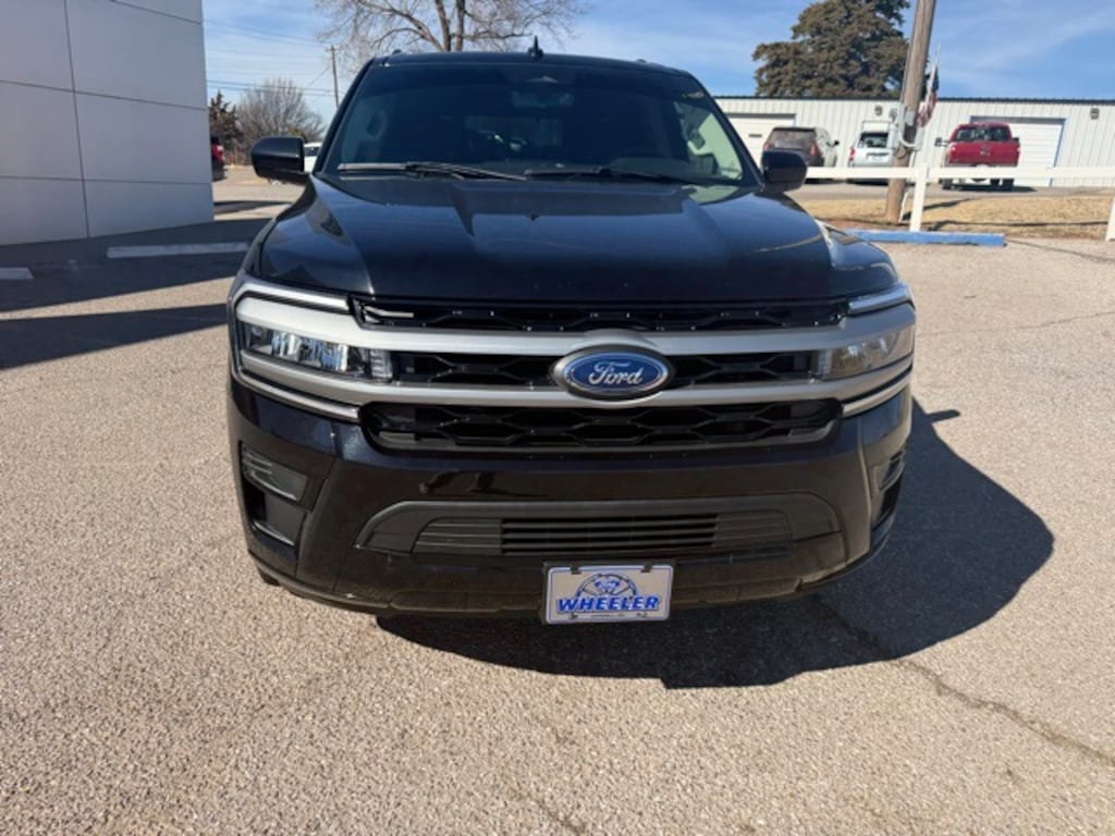 Used 2024 Ford Expedition XLT SUV
