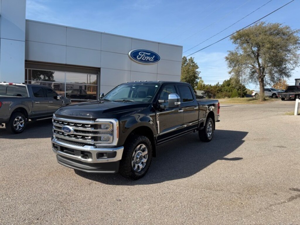 Used 2023 Ford F-350SD Lariat Truck
