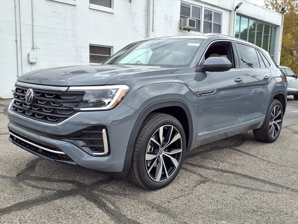 2026 Volkswagen Atlas Cross Sport SEL Premium R-LINE's photo