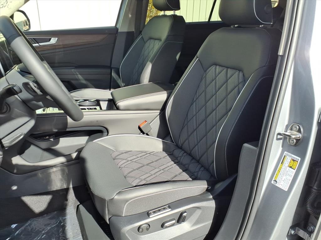 New 2026 Volkswagen Atlas 2.0T SEL Premium R-Line SUV