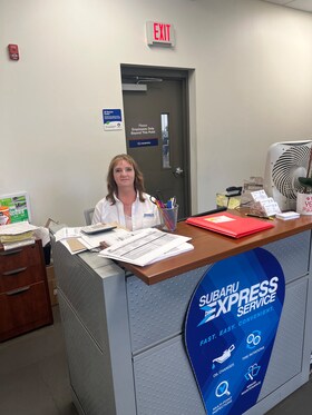 Staff member Renee Darnell from ID_fd95734718ba