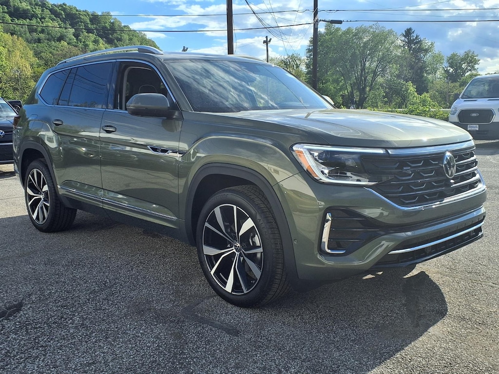 New 2026 Volkswagen Atlas 2.0T SEL Premium R-Line SUV