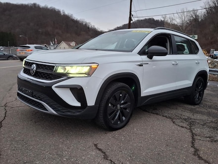 2022 Volkswagen Taos S 4motion AWD S 4Motion  SUV