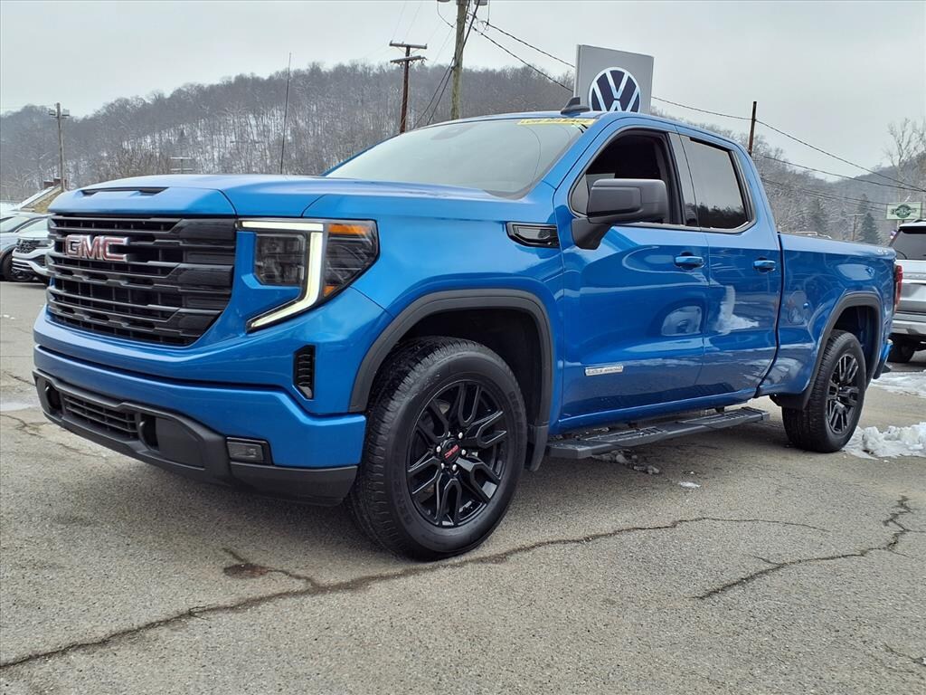 Used 2023 GMC Sierra 1500 Elevation 4x4 Elevation Double Cab 6.6 ft. SB