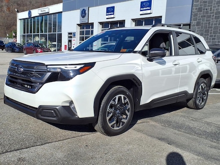 2025 Subaru Forester Premium AWD Premium  Crossover