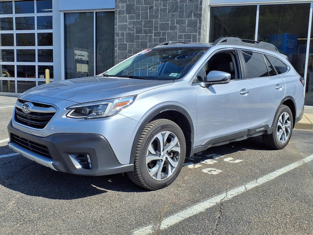 Used 2022 Subaru Outback Limited AWD Limited Crossover