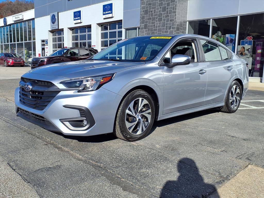 2025 Subaru Legacy Premium's photo