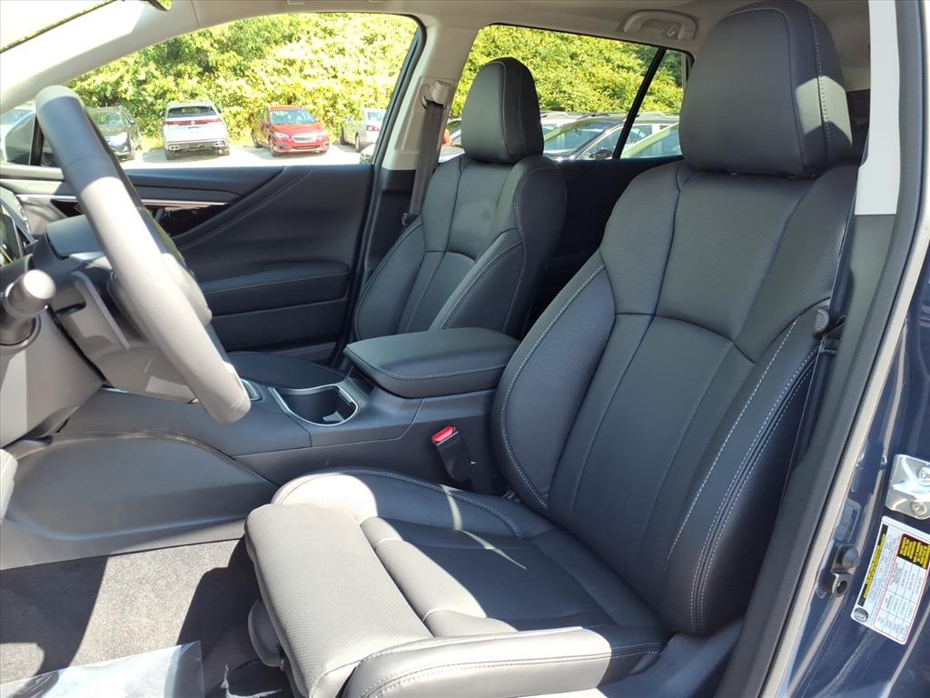 2025 Subaru Outback Touring XT photo 4