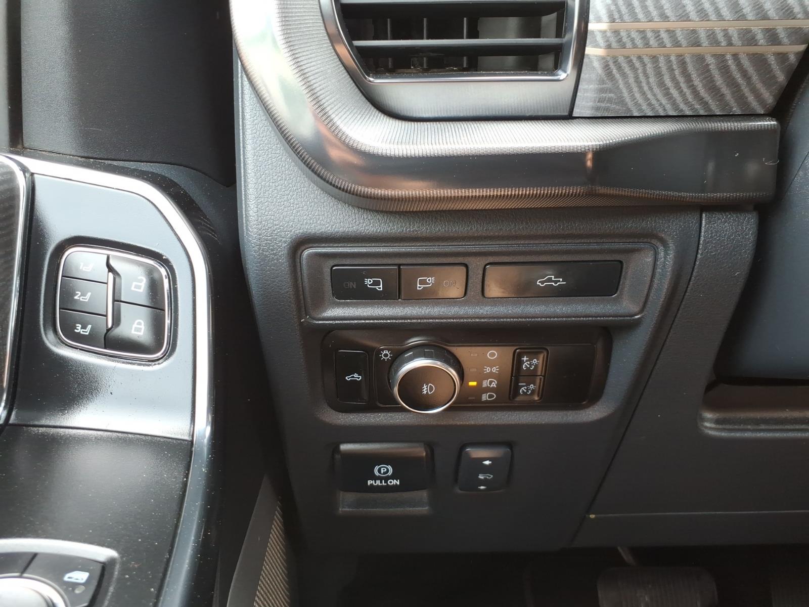 2023 Ford F-150 Platinum - Photo 11