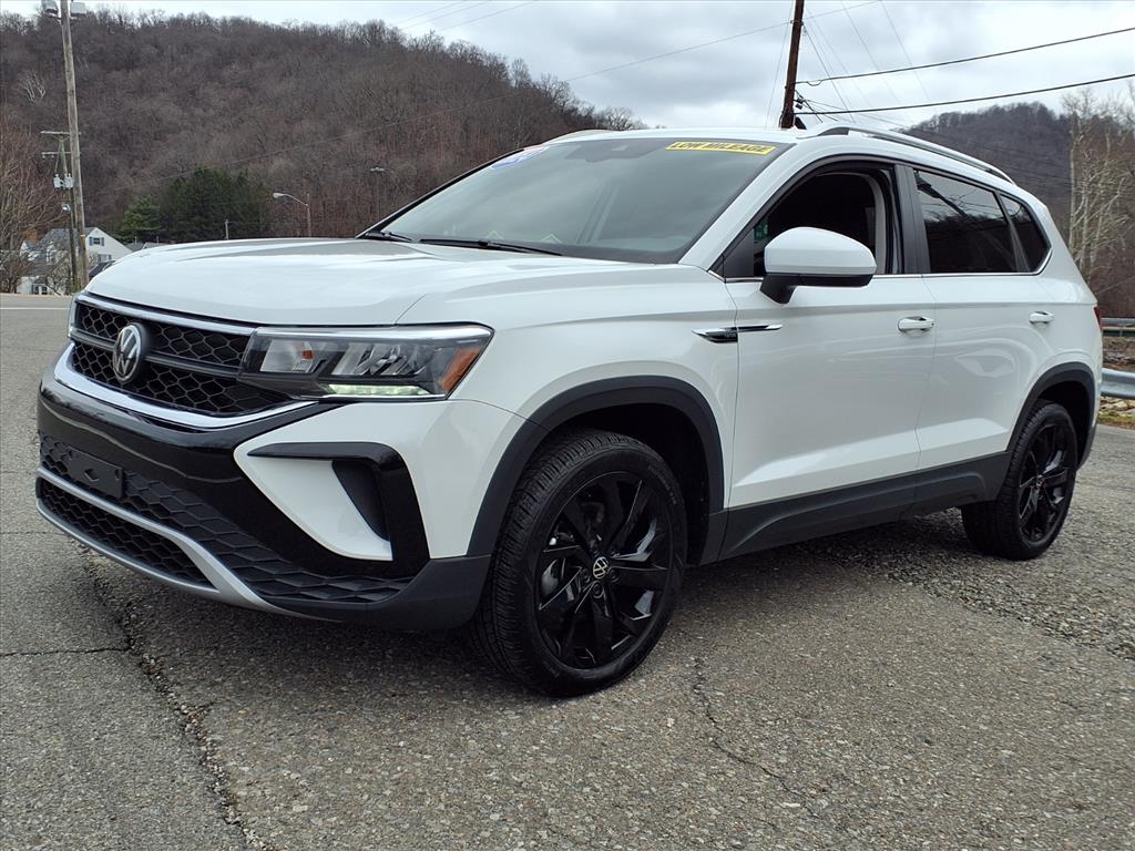 2024 Volkswagen Taos SE