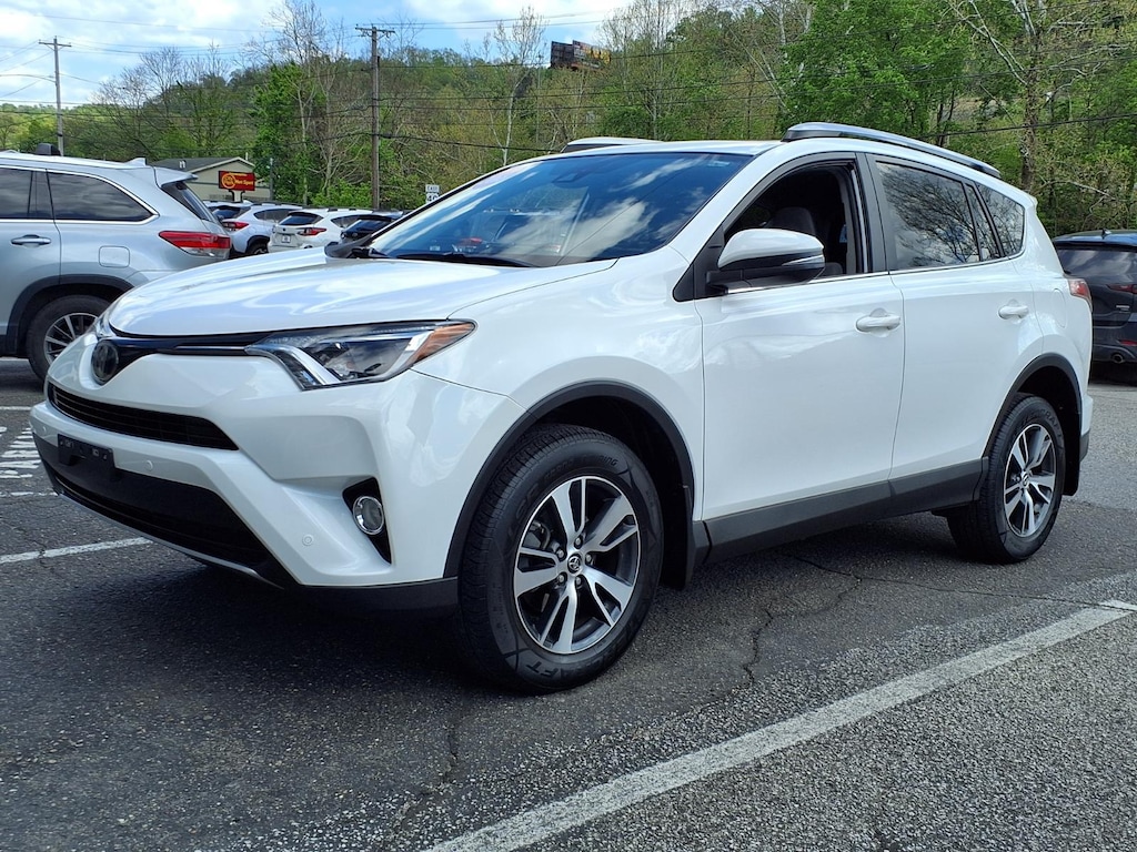 Used 2016 Toyota RAV4 XLE AWD XLE SUV
