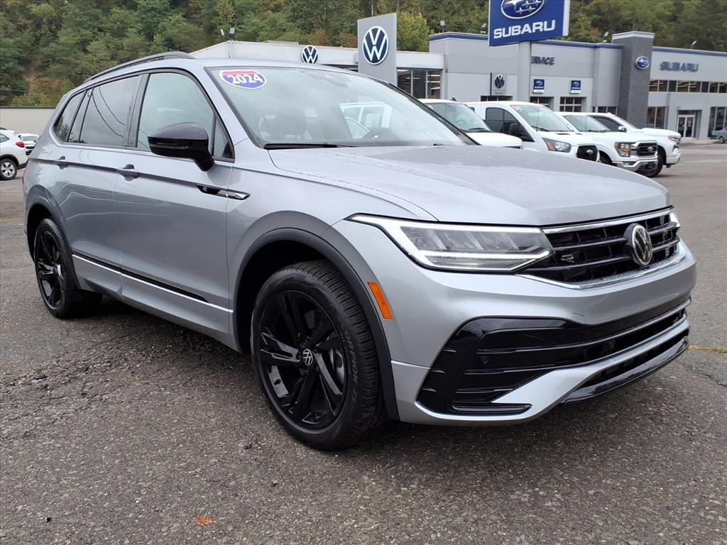 Used 2024 Volkswagen Tiguan SE R-Line Black SE R-Line Black SUV