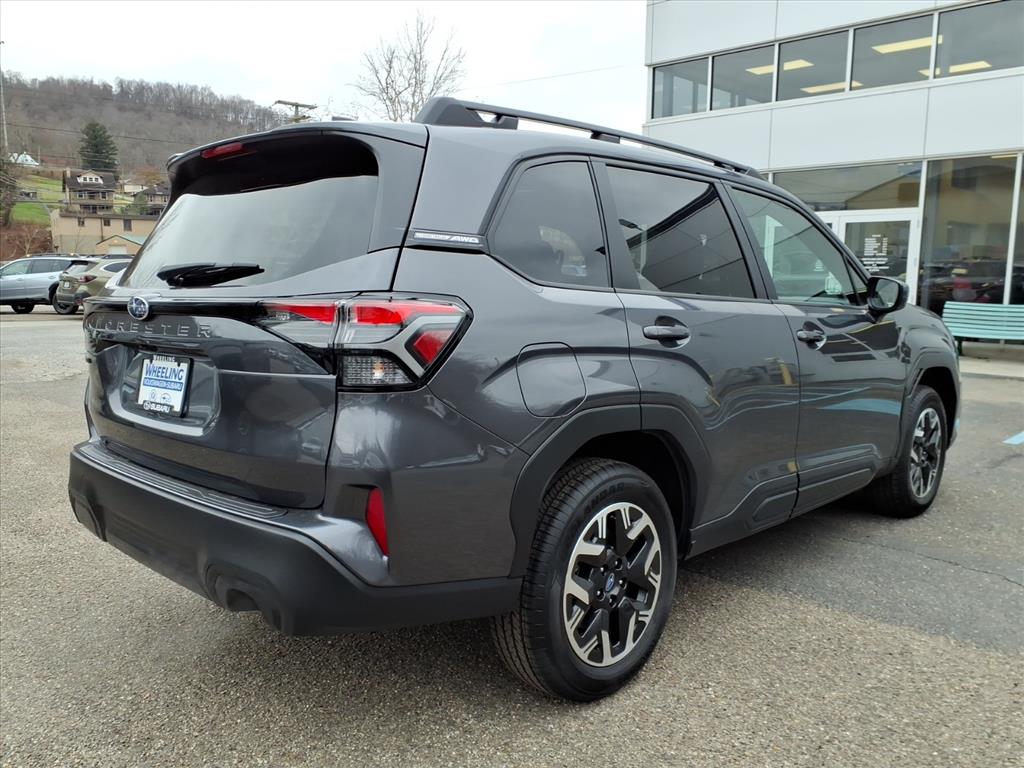 2026 Subaru Forester Premium photo 3