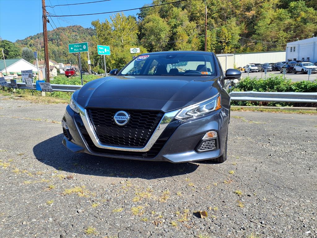 2021 Nissan Altima 2.5 SV photo 2