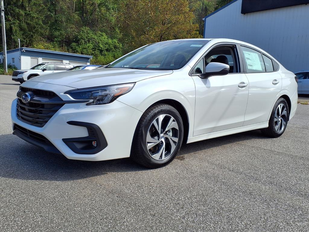 2025 Subaru Legacy Premium's photo