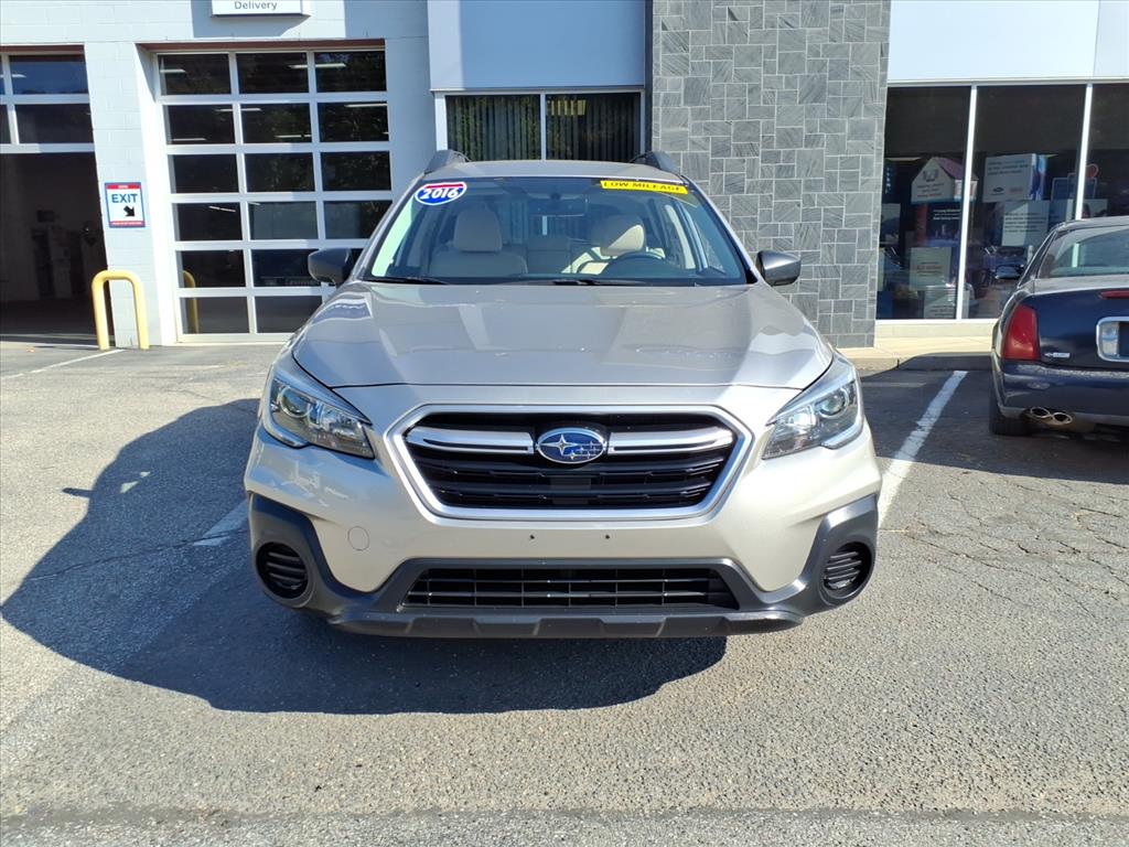 2018 Subaru Outback 2.5i photo 2