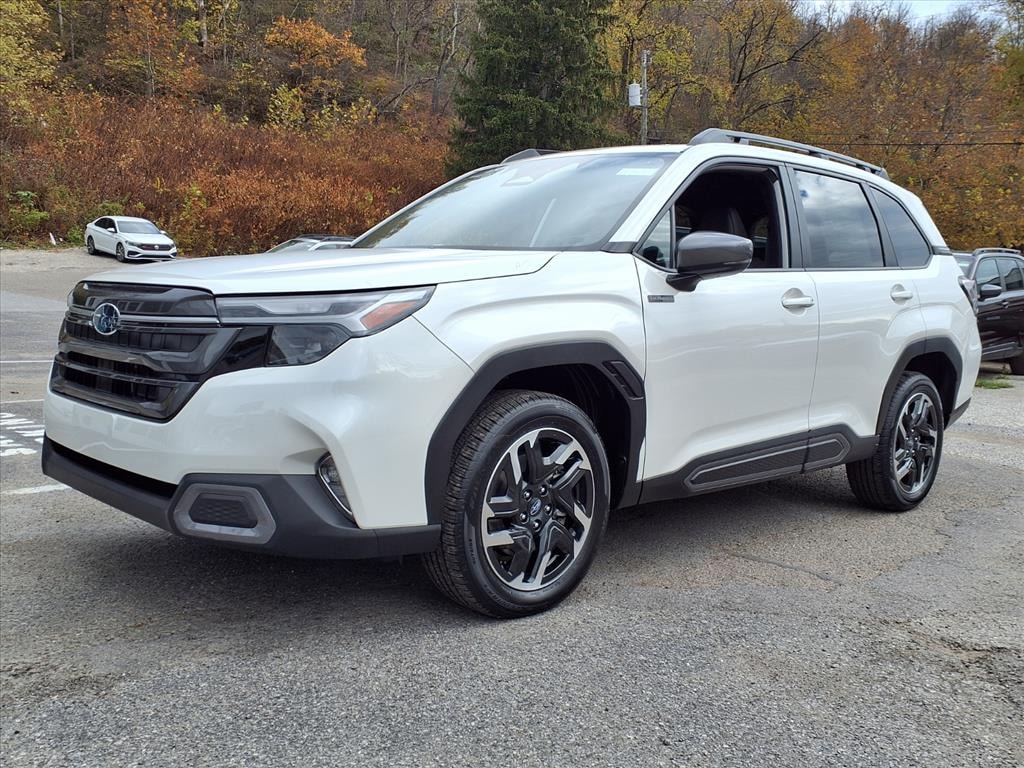 New 2025 Subaru Forester Hybrid Limited SUV