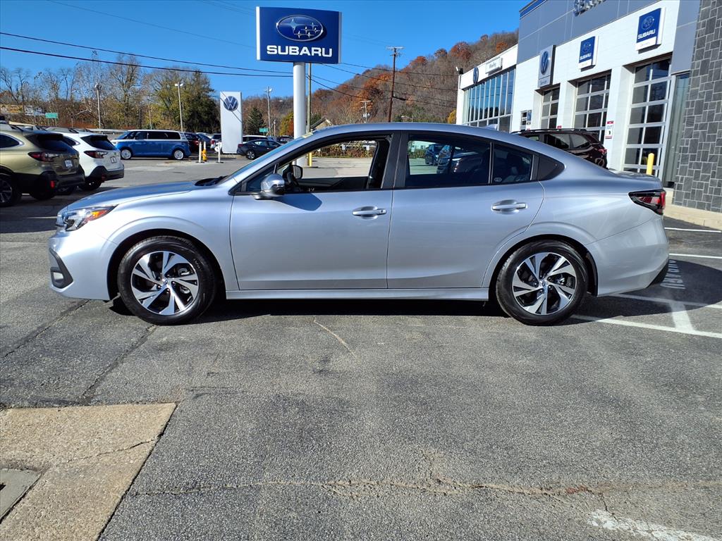 2025 Subaru Legacy Premium photo 2
