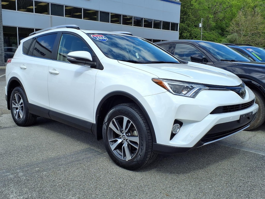 Used 2016 Toyota RAV4 XLE AWD XLE SUV