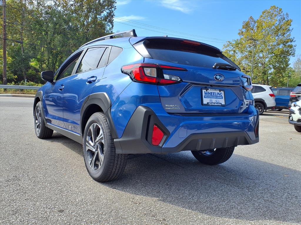 2025 Subaru Crosstrek Premium photo 2