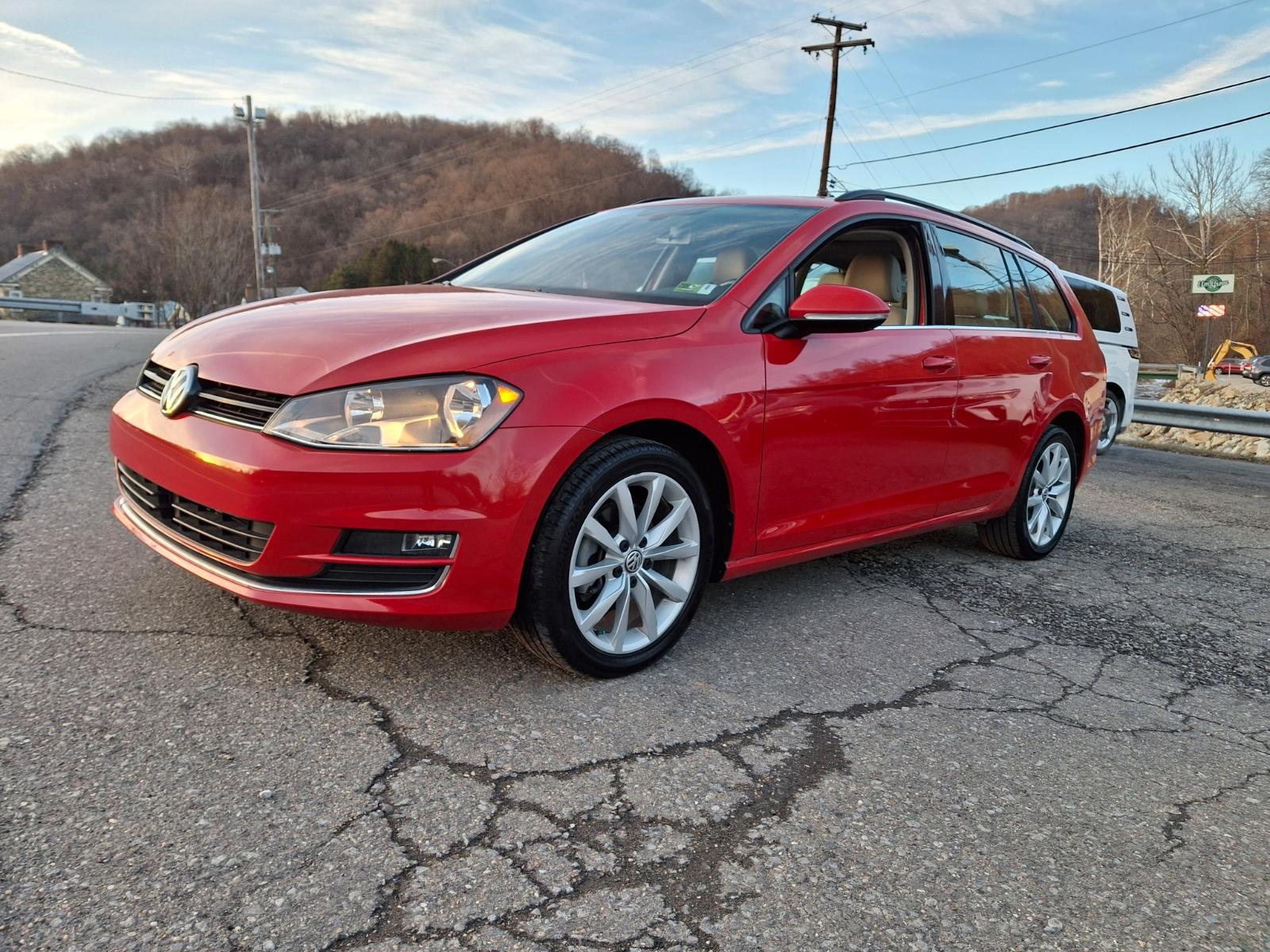 2017 Volkswagen Golf SportWagen SE