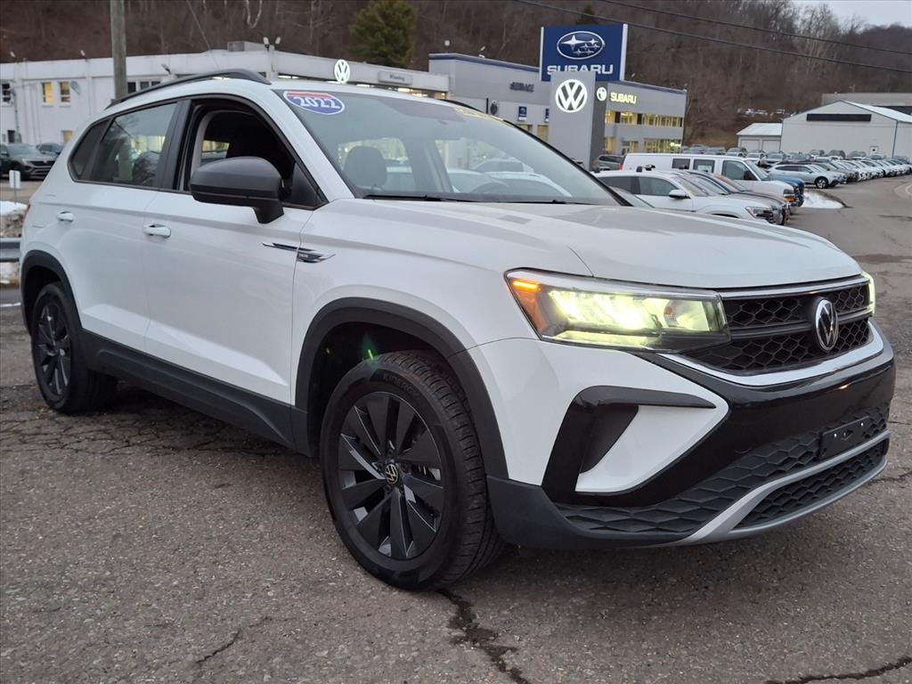 Used 2022 Volkswagen Taos S 4motion AWD S 4Motion SUV
