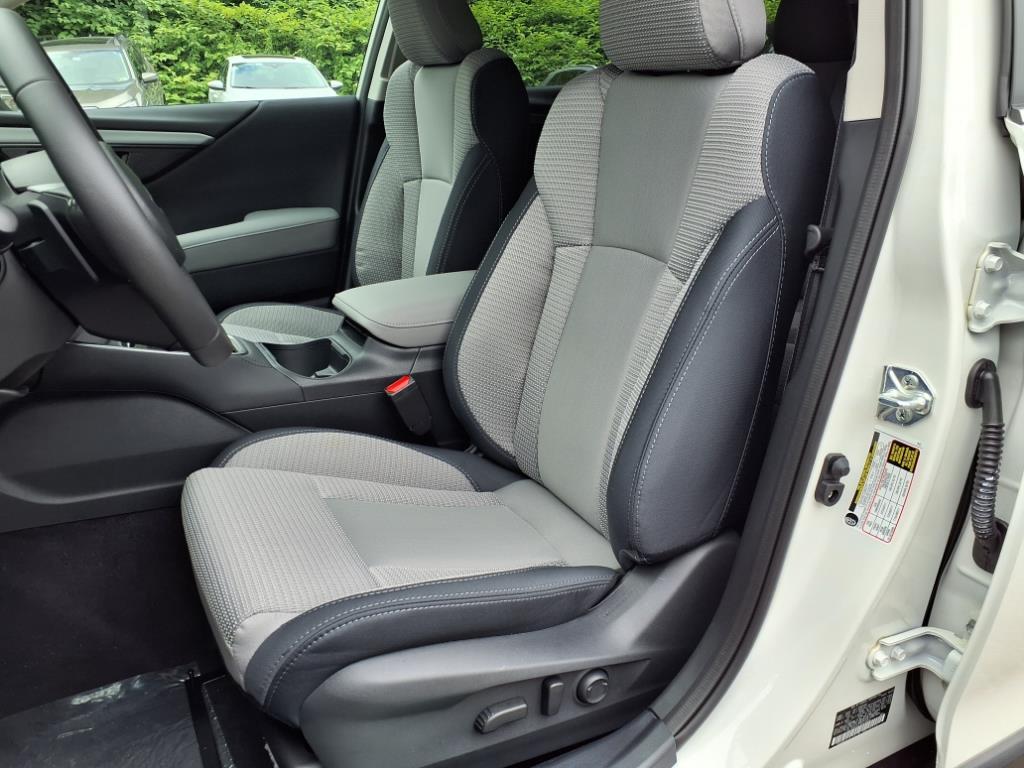 2025 Subaru Outback Premium photo 4