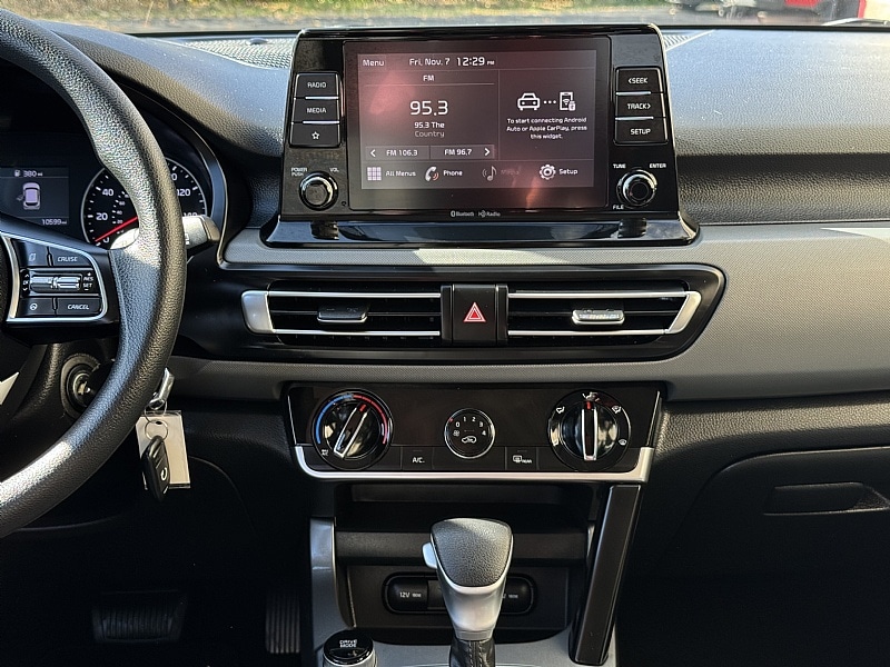 2023 Kia Seltos LX - Photo 13