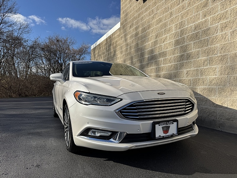 2018 Ford Fusion Hybrid Titanium's photo
