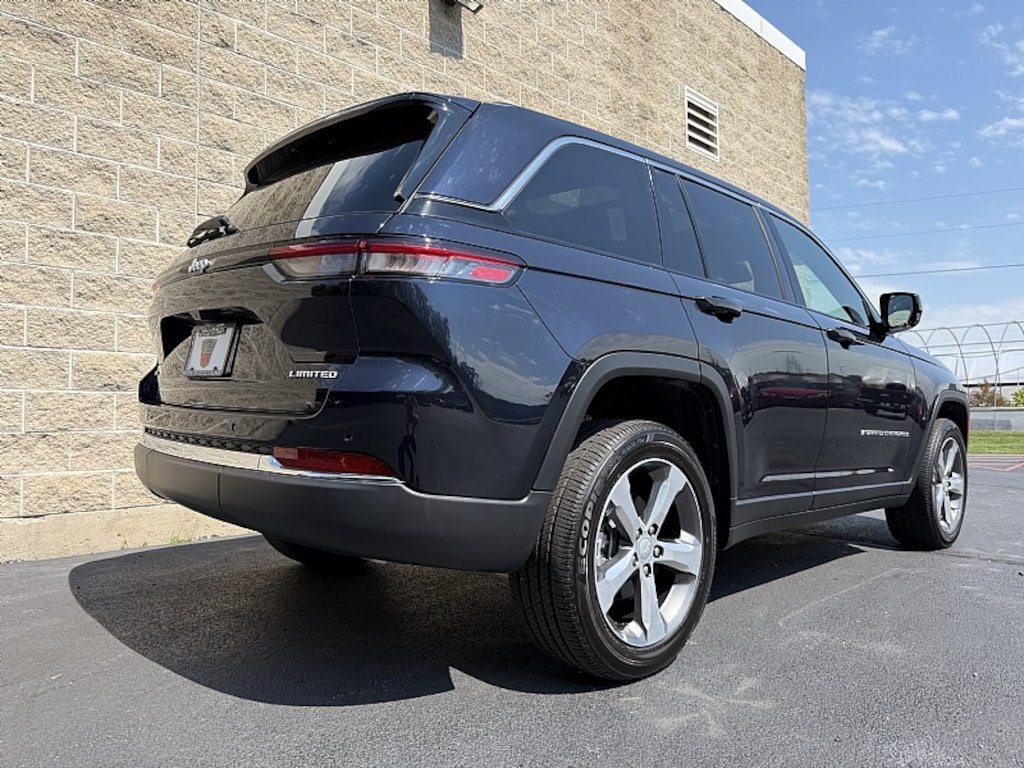Used 2024 Jeep Grand Cherokee Limited SUV