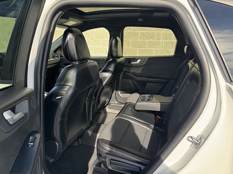 2024 Ford Escape ST-Line Select - Photo 26