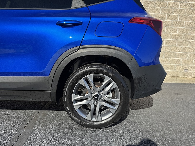 2023 Kia Seltos LX - Photo 10