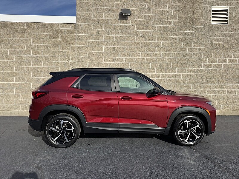2023 Chevrolet Trailblazer RS photo 2