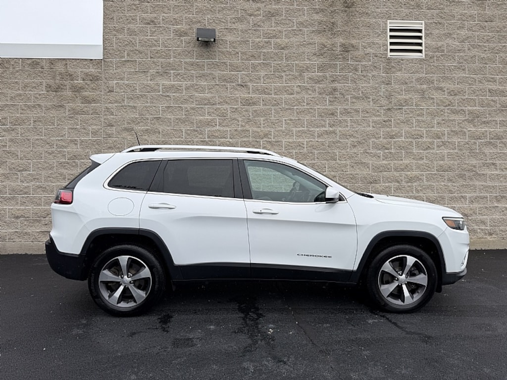 Used 2020 Jeep Cherokee Limited SUV