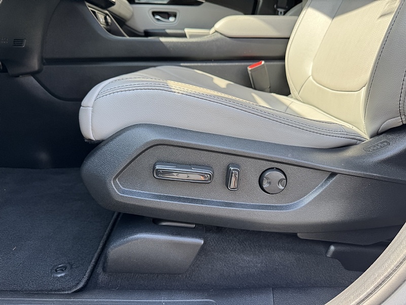 2023 Honda Pilot Touring - Photo 21