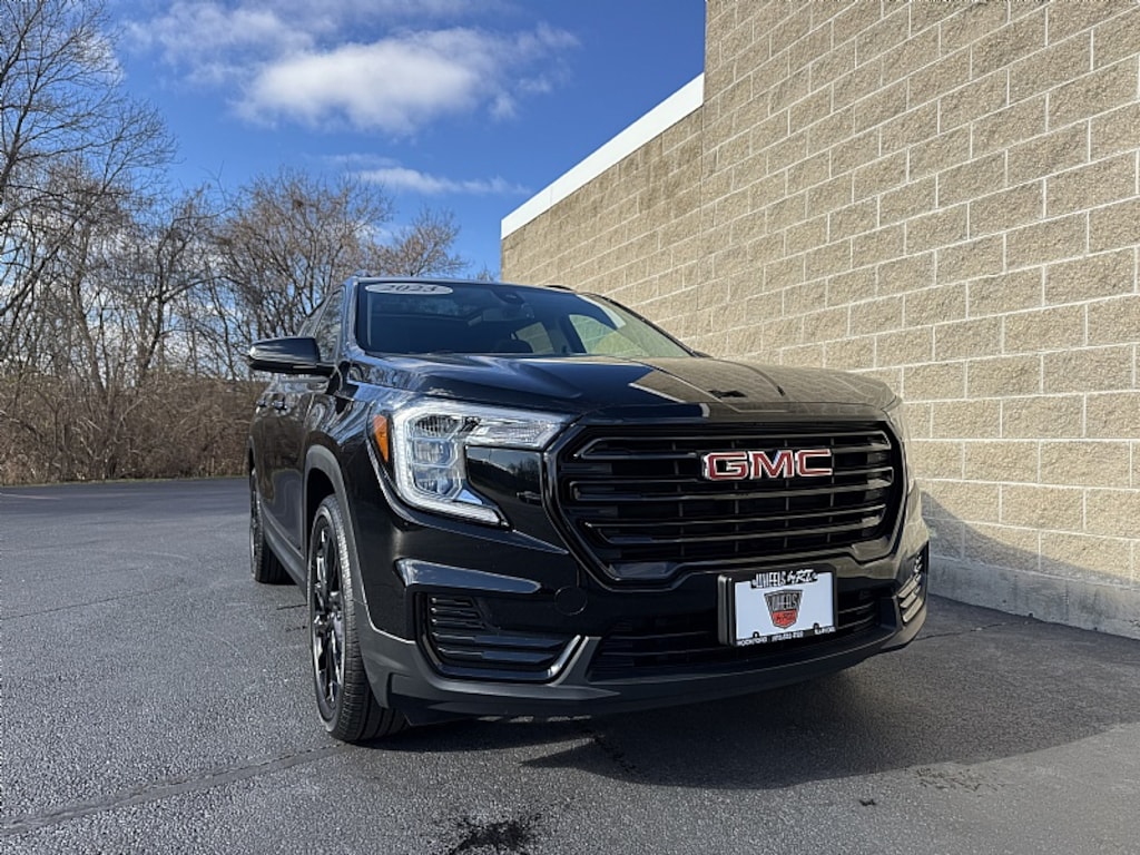Used 2023 GMC Terrain SLE SUV