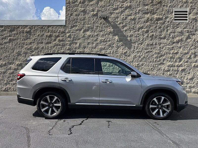2023 Honda Pilot photo 4