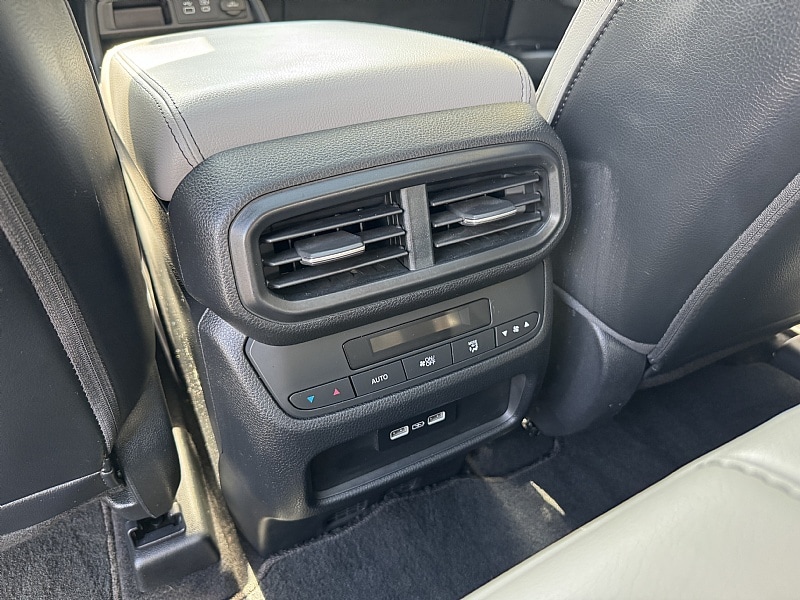 2023 Honda Pilot Touring - Photo 20