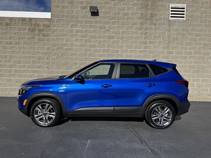 2023 Kia Seltos LX - Photo 7