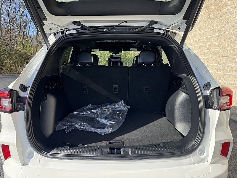 2024 Ford Escape ST-Line Select - Photo 31