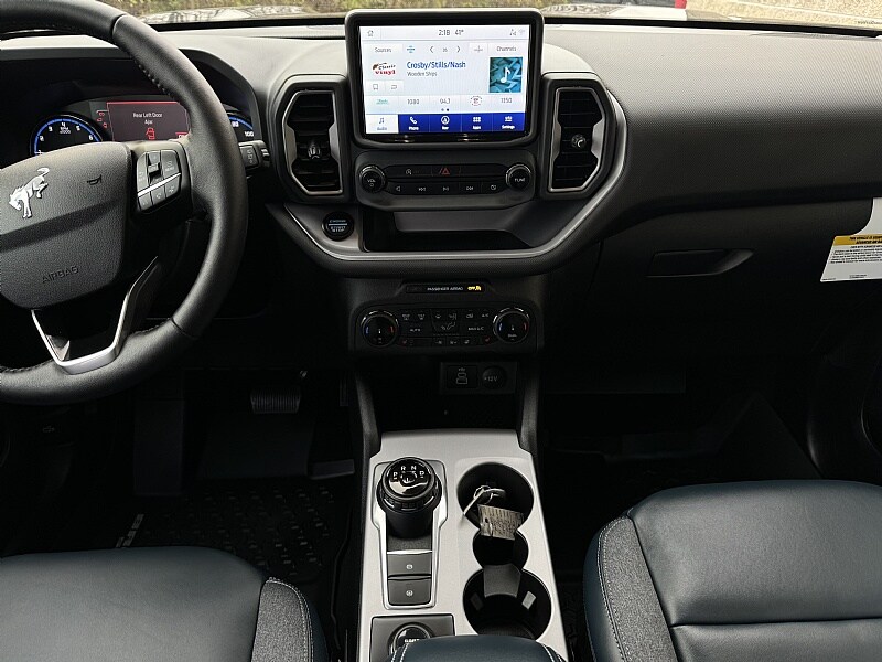 2023 Ford Bronco Sport Outer Banks photo 4