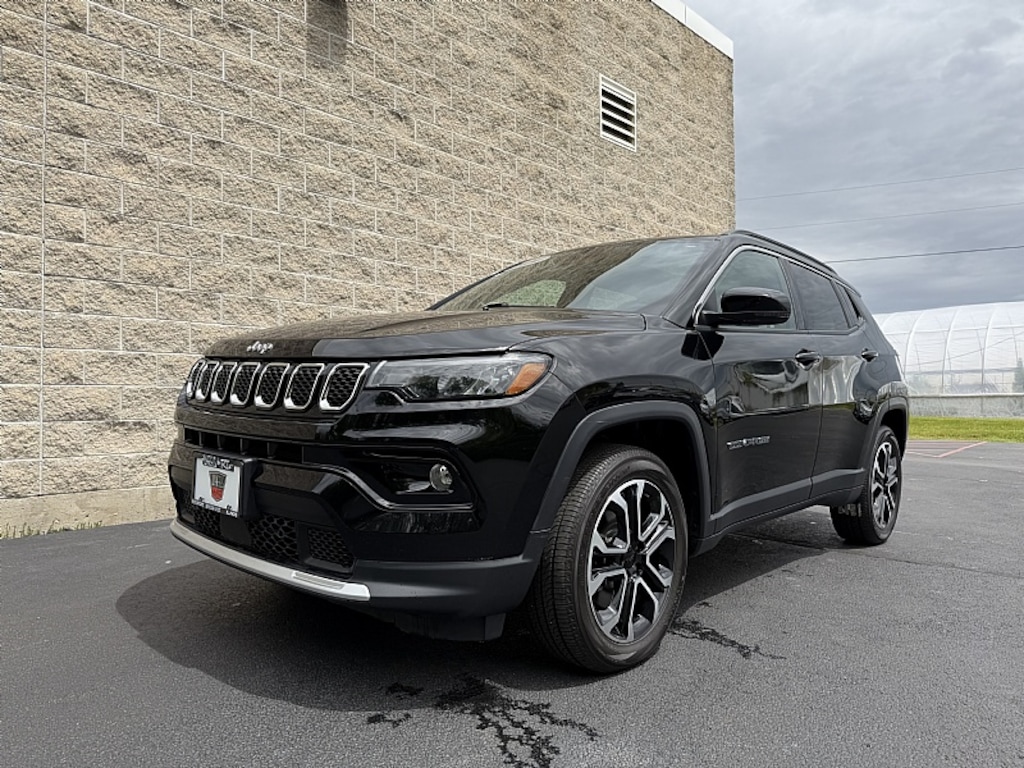 Used 2024 Jeep Compass Limited SUV