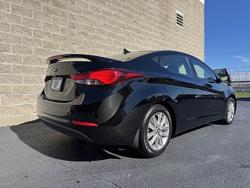 2015 Hyundai Elantra SE photo 3