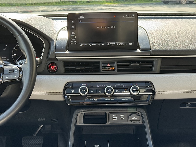 2023 Honda Pilot Touring - Photo 18