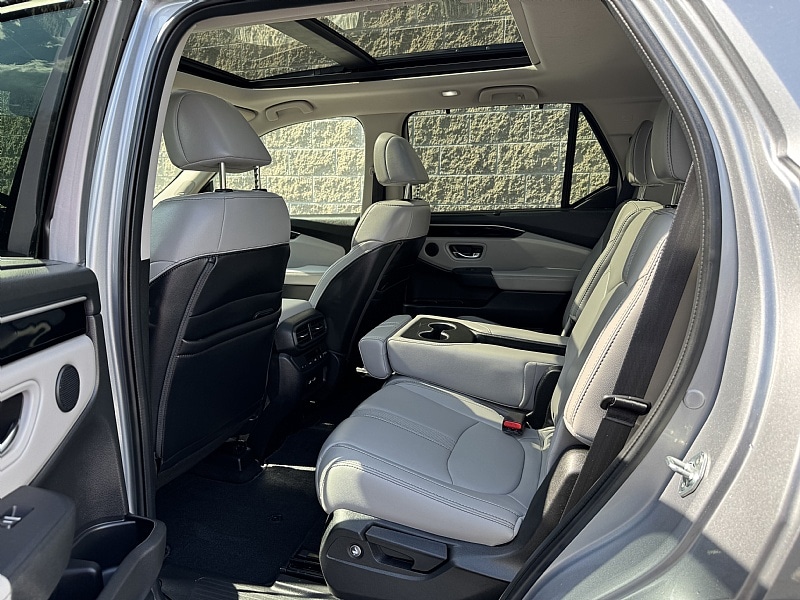 2023 Honda Pilot Touring - Photo 15