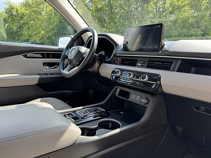 2023 Honda Pilot Touring - Photo 11