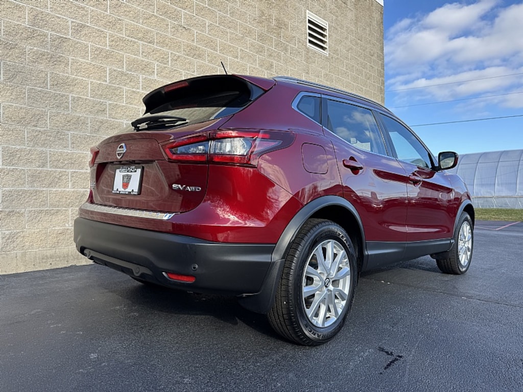 Used 2022 Nissan Rogue Sport SV SUV