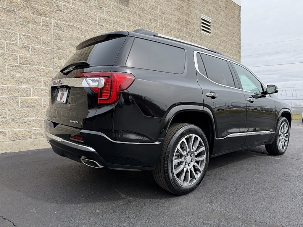 Used 2023 GMC Acadia Denali SUV