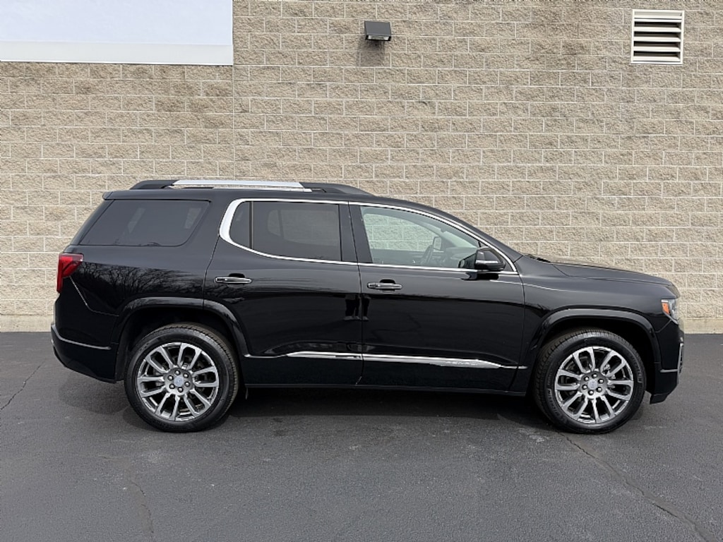 Used 2023 GMC Acadia Denali SUV