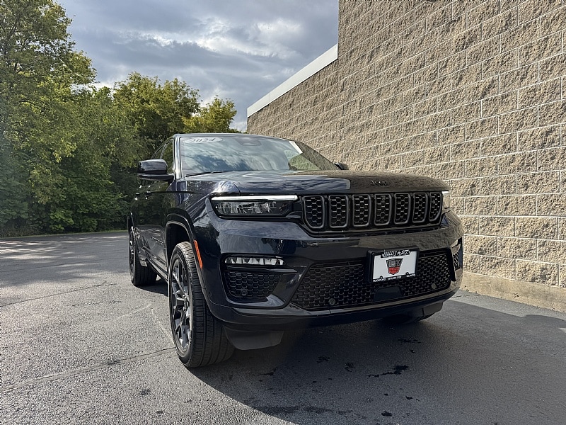 2024 Jeep Grand Cherokee Summit Reserve's photo